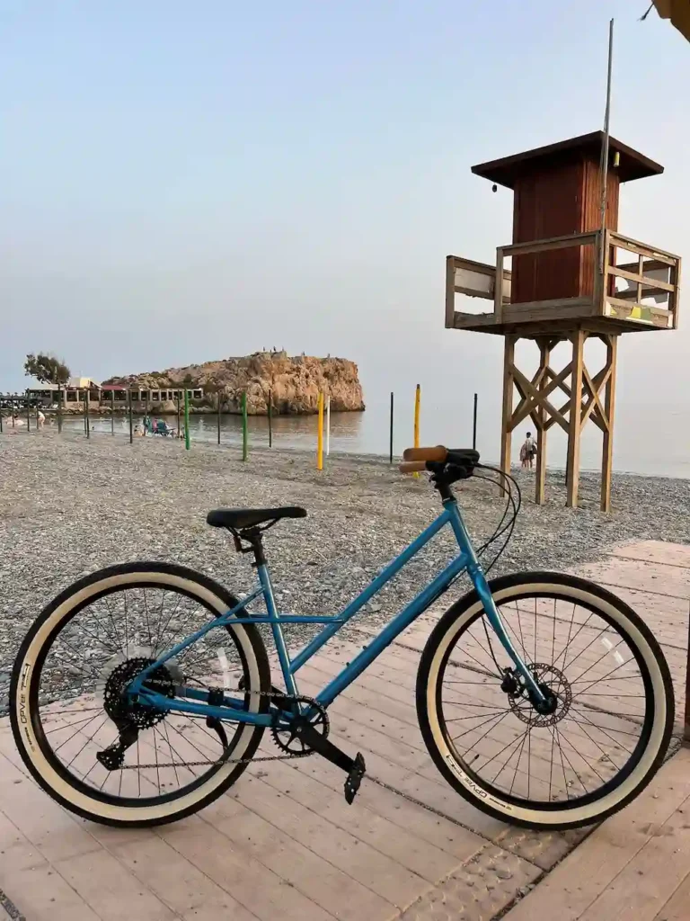 Alquiler de bicicletas de paseo en la playa de salobreña | Trujbike